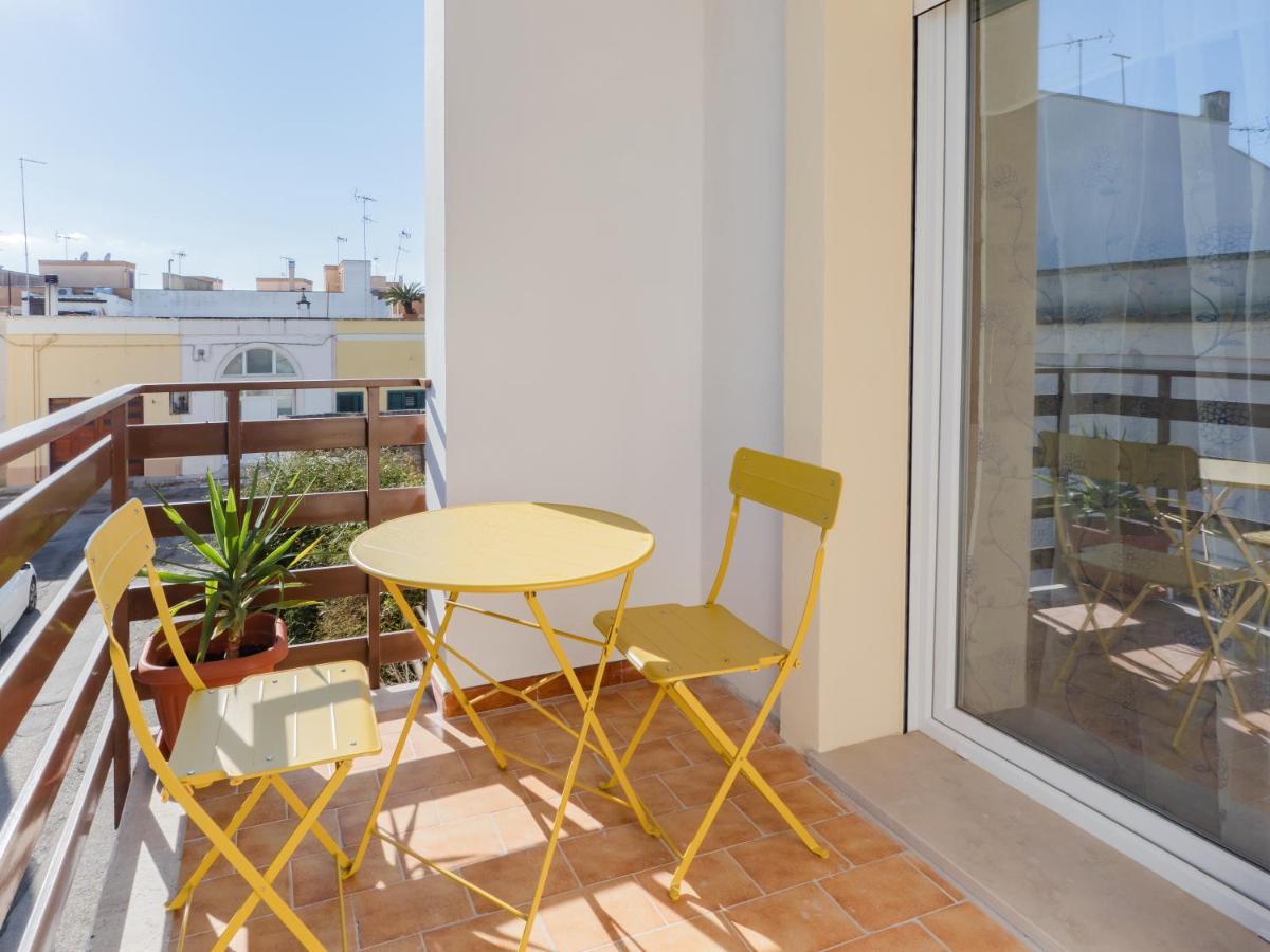 Salento 4 Stars - Blue & Yellow Squinzano Εξωτερικό φωτογραφία